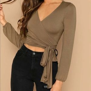 Self wrap bell sleeve soft v next top